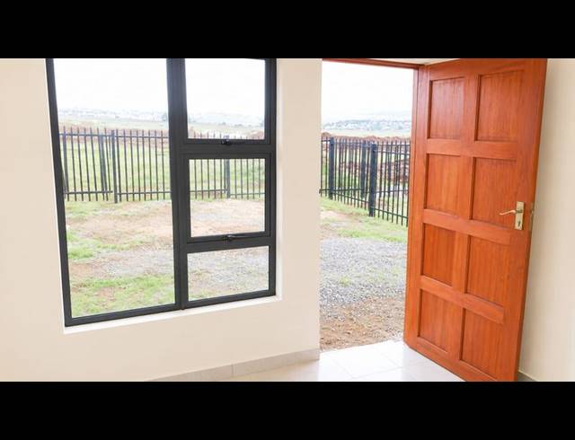 2 BEDROOM PROPERTY TO RENT IN NCAMBEDLANA